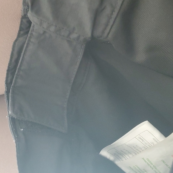 OBERMEYER Ski/Snowboarding Pants in Junior Size 14 - Picture 17 of 17